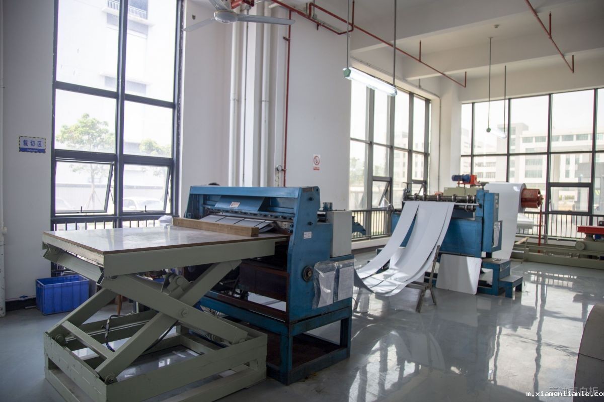 白板铁料开料机