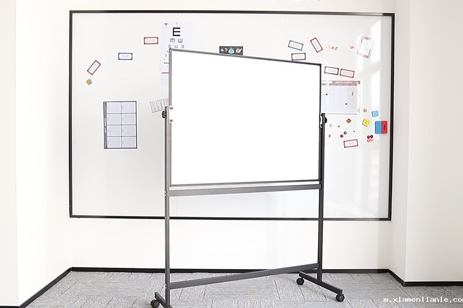 「如何选择合适的白板」移动磁性支架式白板的多功能应用